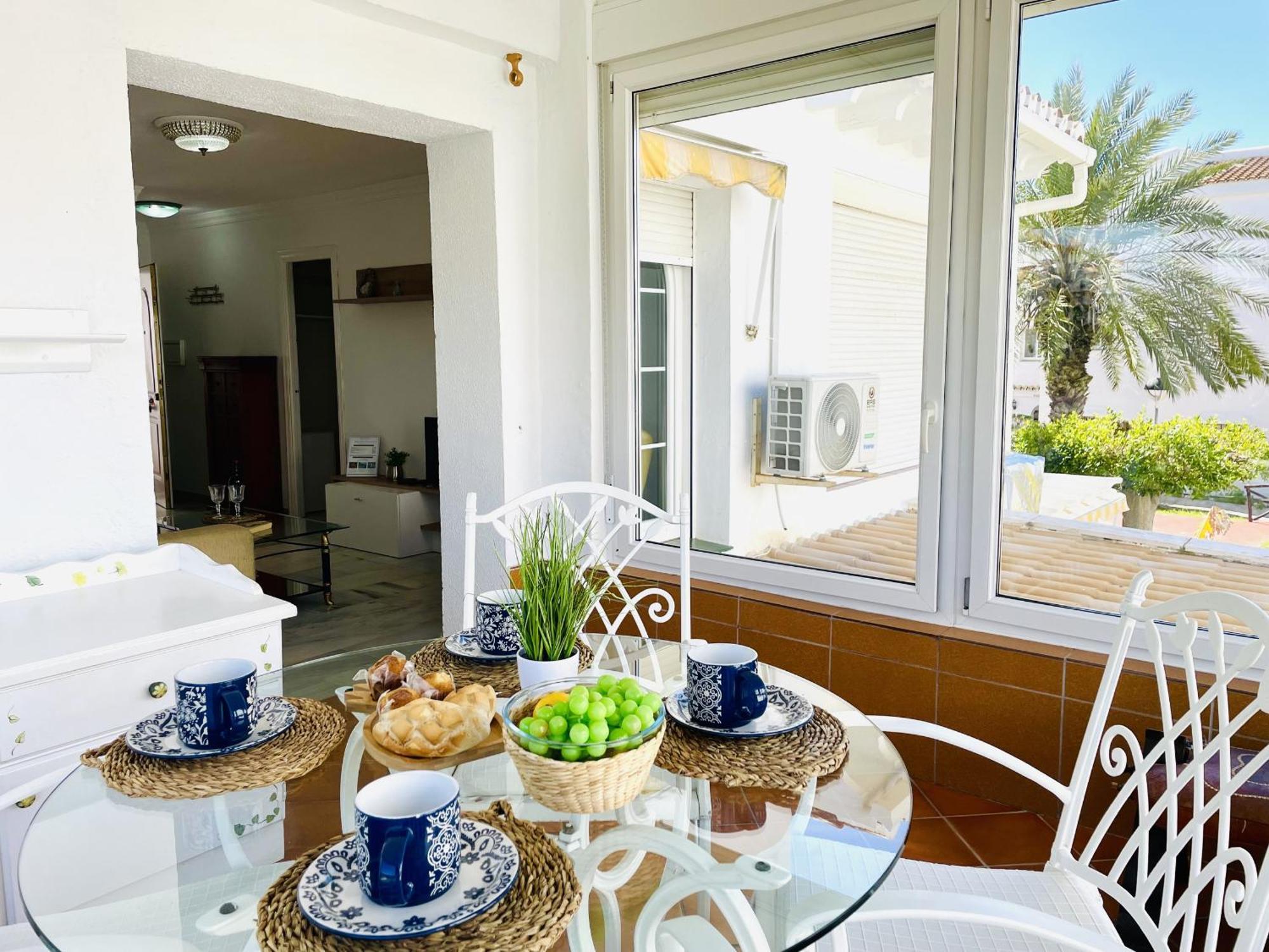 Apartamento Laguna Beach At Home Торрокс-Коста Экстерьер фото